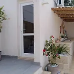 بيت للعطل Mimi مارينا دي مانكافيسا